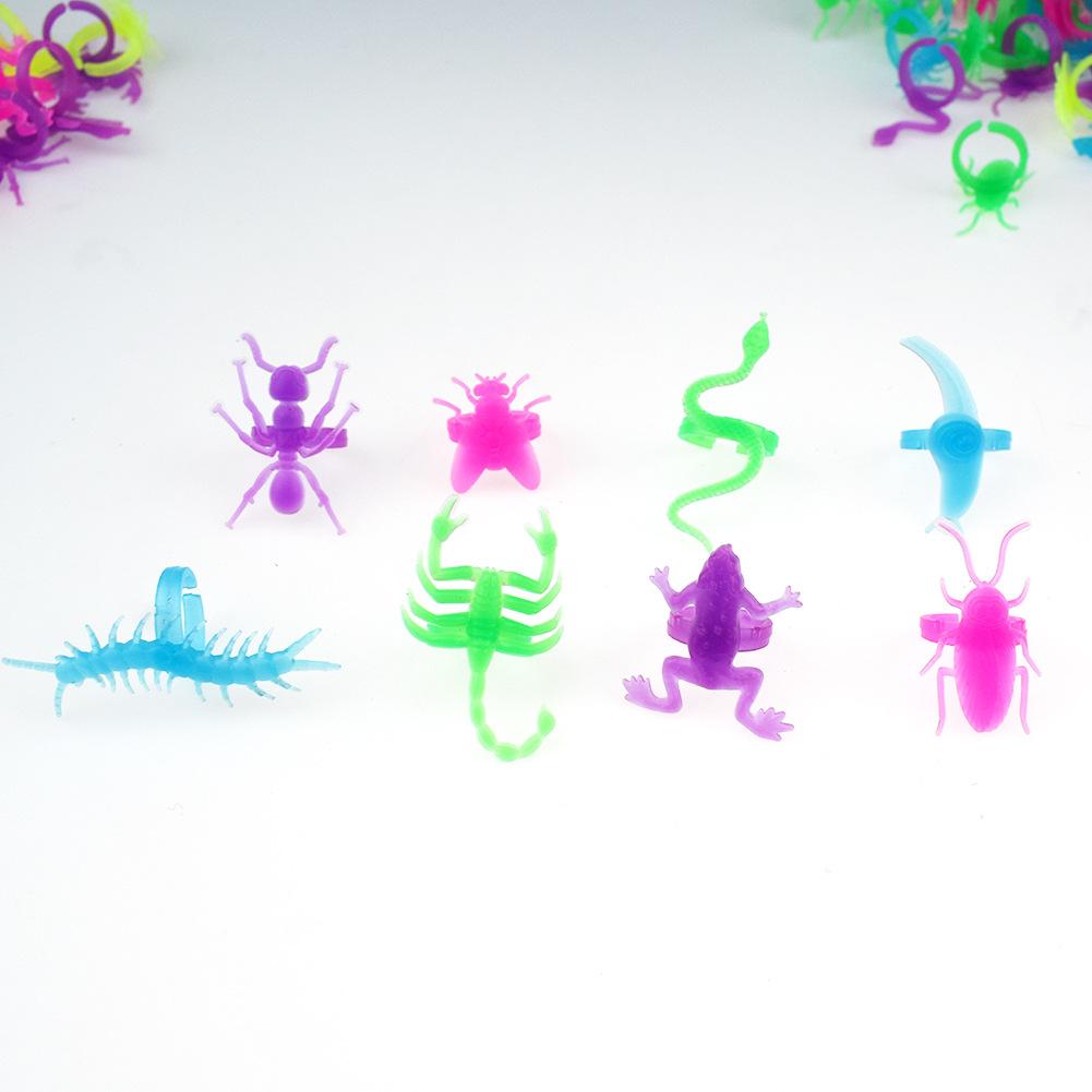 100Pcs/bag Novelty Mini Centipede Snake Gecko Insect Ring Model Toy Funny Halloween Children Fluorescent Effect Gadgets Toy Gift OneSize