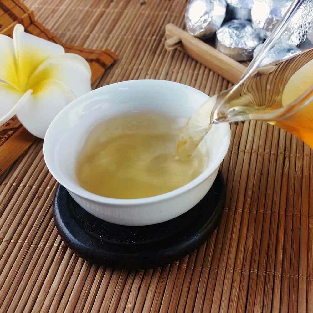 Mini Shen Puerh de înaltă calitate, ambalaj folie de tablă de argint Tuocha Top Raw Puer ceai 75g