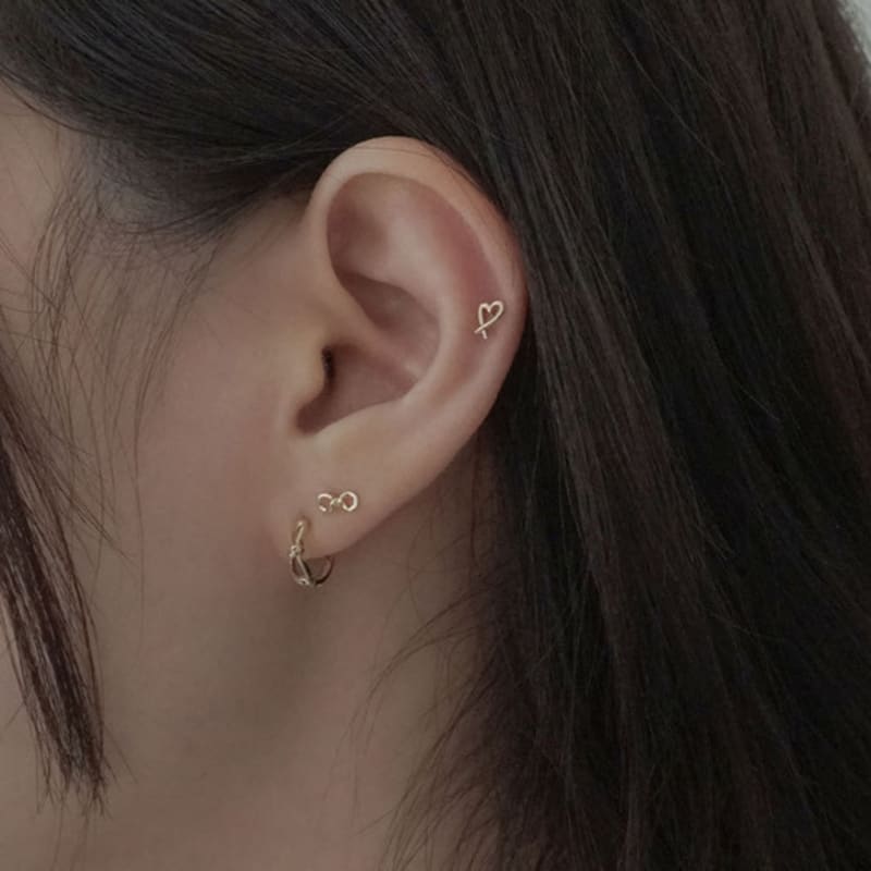 youngglow 14k infinity knot piercing