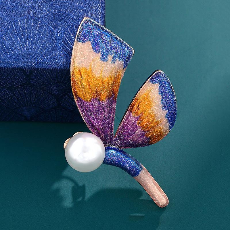 Brosche Großer Schmetterling aus Emaille im koreanischen Stil, Femininer Anti-Blend-Anstecker, Personalisierte Perlenbrosche, Anzugaccessoire