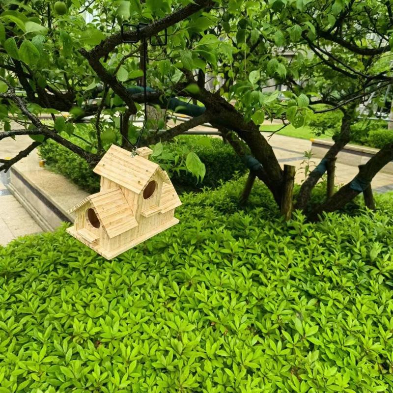 Holz Vogelhaus Outdoor Papageienhaus Wetterfest Vogelfutterspender Ländlich Gestaltet Garten Dekoration Brutkasten Wachtelkäfig Spielzeug