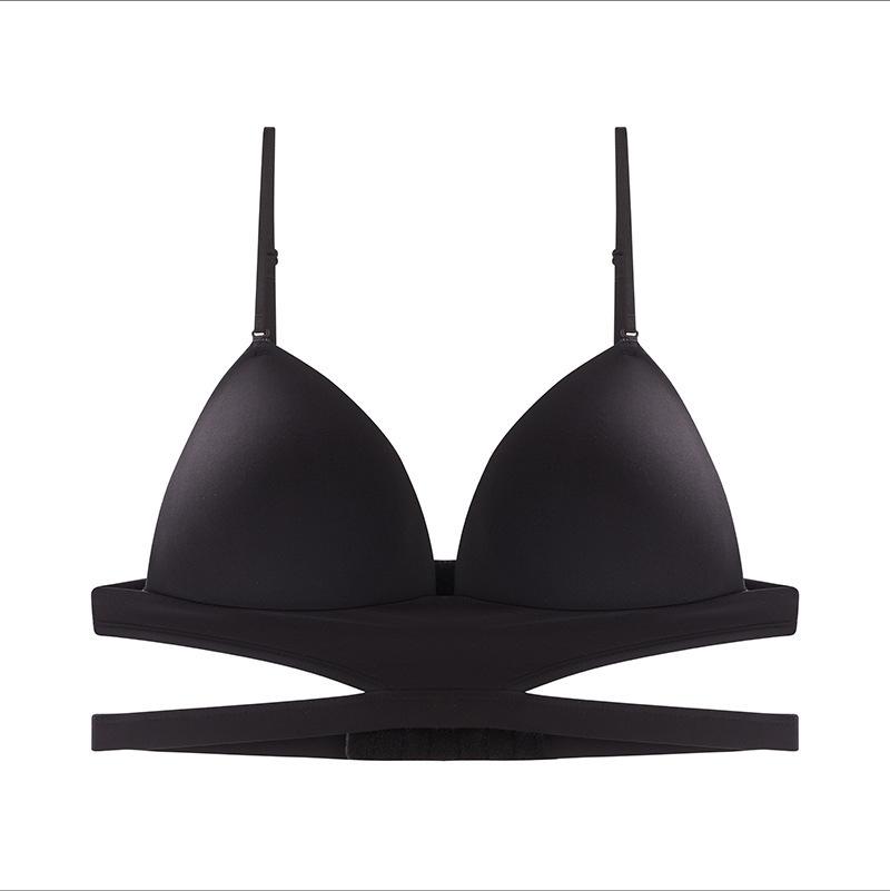 

U-shaped beautiful back underwear women s halter back invisible neck bra French triangle cup smooth without steel ring bra bra S чорний