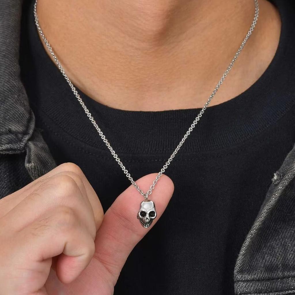Retro Punk Stainless Steel Skull Necklace for Men,Rock Small Personality Pendant Necklace,Halloween Jewelry