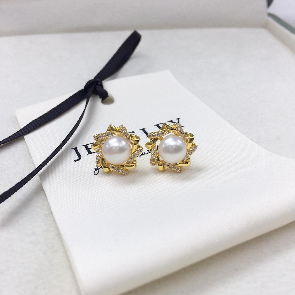 Natural Freshwater Pearl & Zircon Flower Stud Earrings for Women - Elegant, High-Quality Design