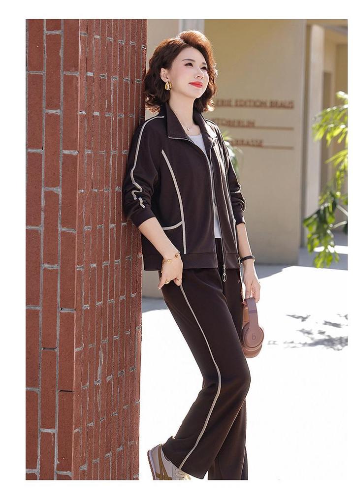 Mom's 2026 Stylish Spring & Autumn Sportswear: Korean-Style Middle-Aged Women's Jacket & Top Two-Piece Set