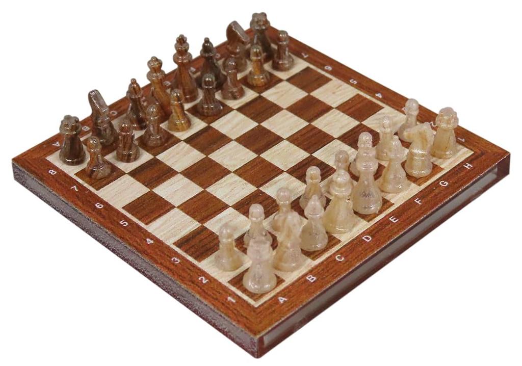 MIC DIG Figure Play Chess Wood Grain Plastic Model Ver. Pre-painted