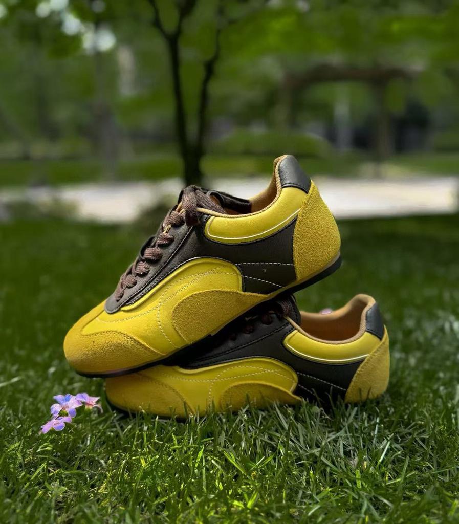 Autumn new leather flat-soled women's versatile casual sports board shoes soft-soled white shoes