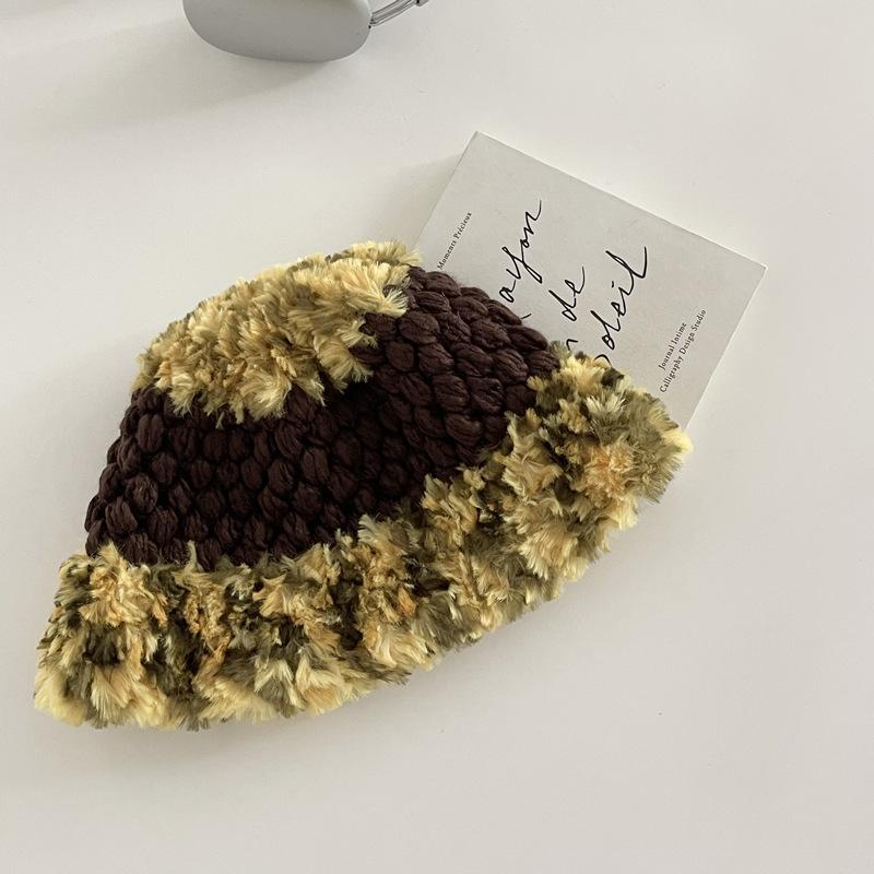 

Корейская версия нишевой ручной работы, вязаная крючком, толстая пряжа, вязка внахлест, плюшевая шляпа-рыбак, утолщенная, теплая вязаная шляпа-горшок, тренд на осень и зиму M（56-58cm）