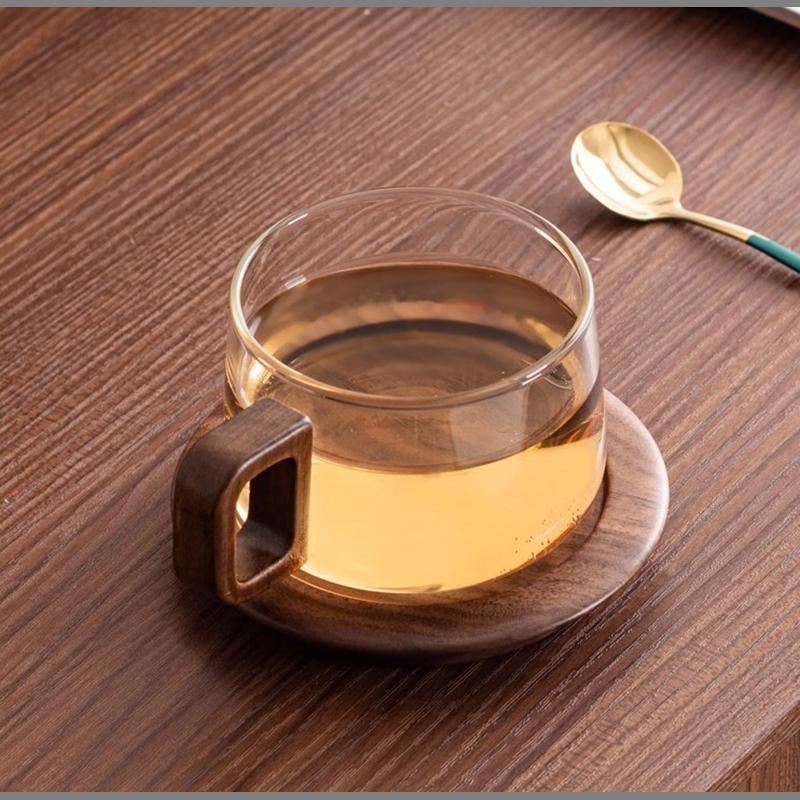 Europeisk Stil Glas Kaffekopp Fat Genomskinlig Glasmugg Utsökt Eftermiddag Kamelia Te Kaffemugg Hem Frukost Mjölkkopp