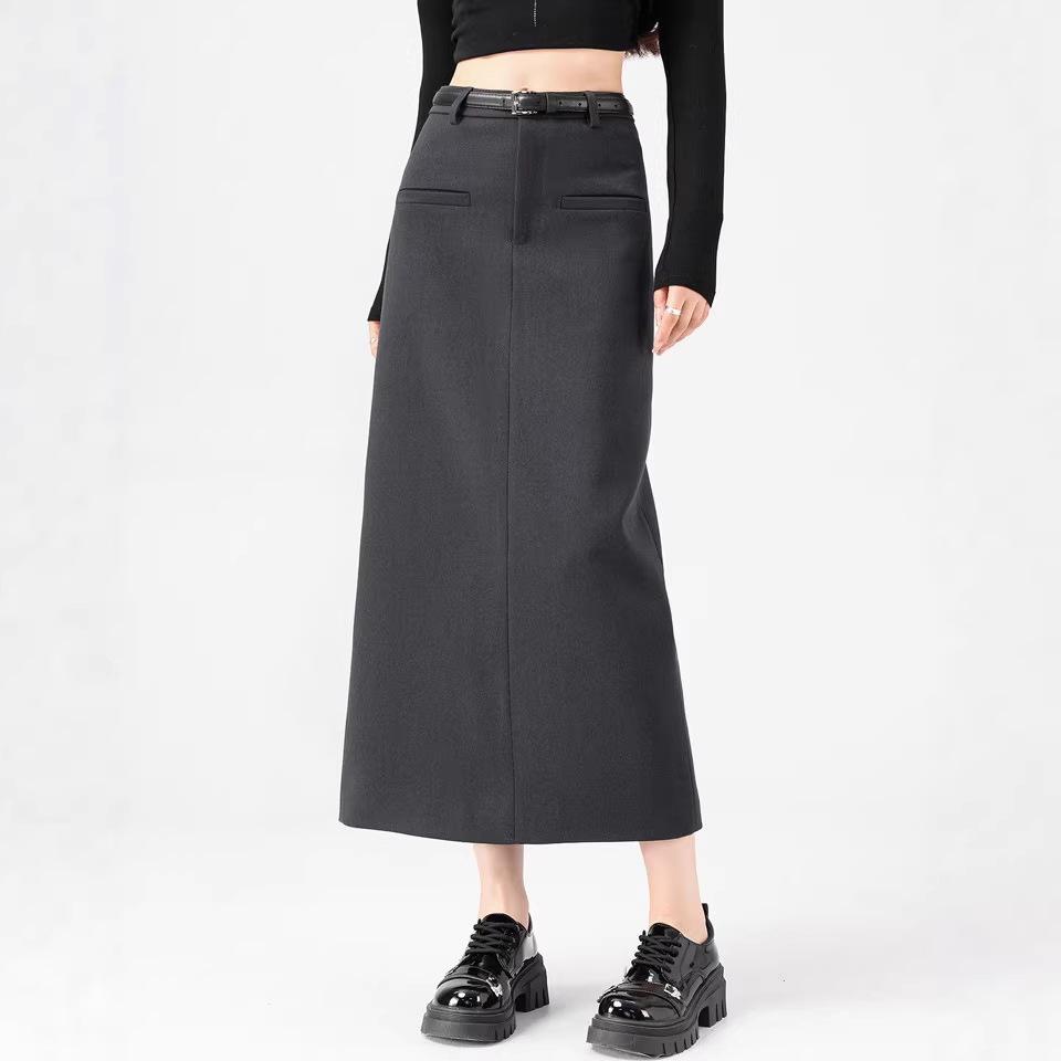 Gray High-End Slimming Skirt for Women - Spring 2026 Arrival, Versatile Temperament, Slit, Hip-Hugging, Mid-Length Skirt