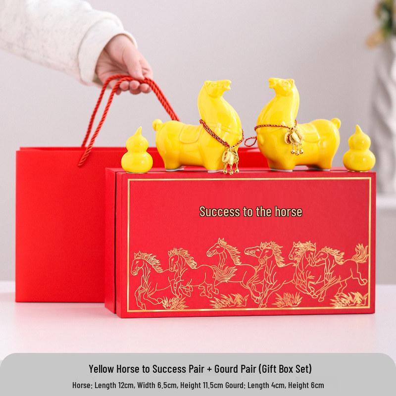 Ceramic Cultural Horse Ornament: Creative New Year & Spring Festival Gift, High-End Business Souvenir