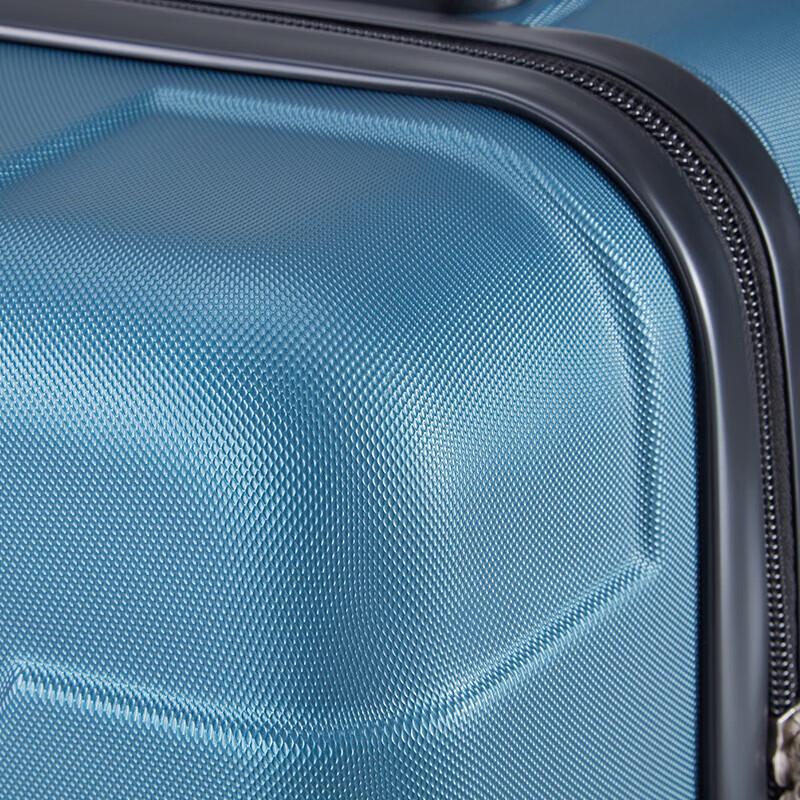 Diplomat HM-6702-1 Hardside Spinner Luggage