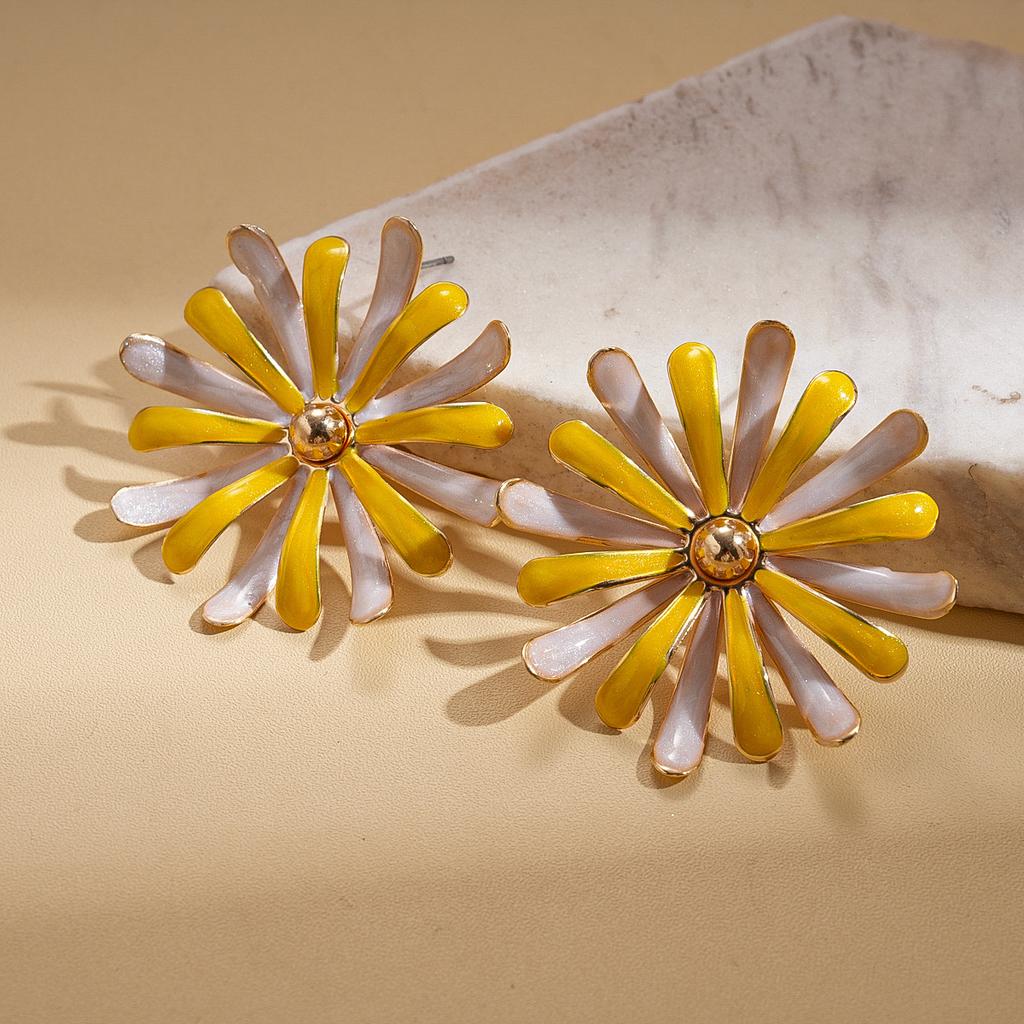Oil drop flower petals steel needle stud earrings sweet earrings earrings