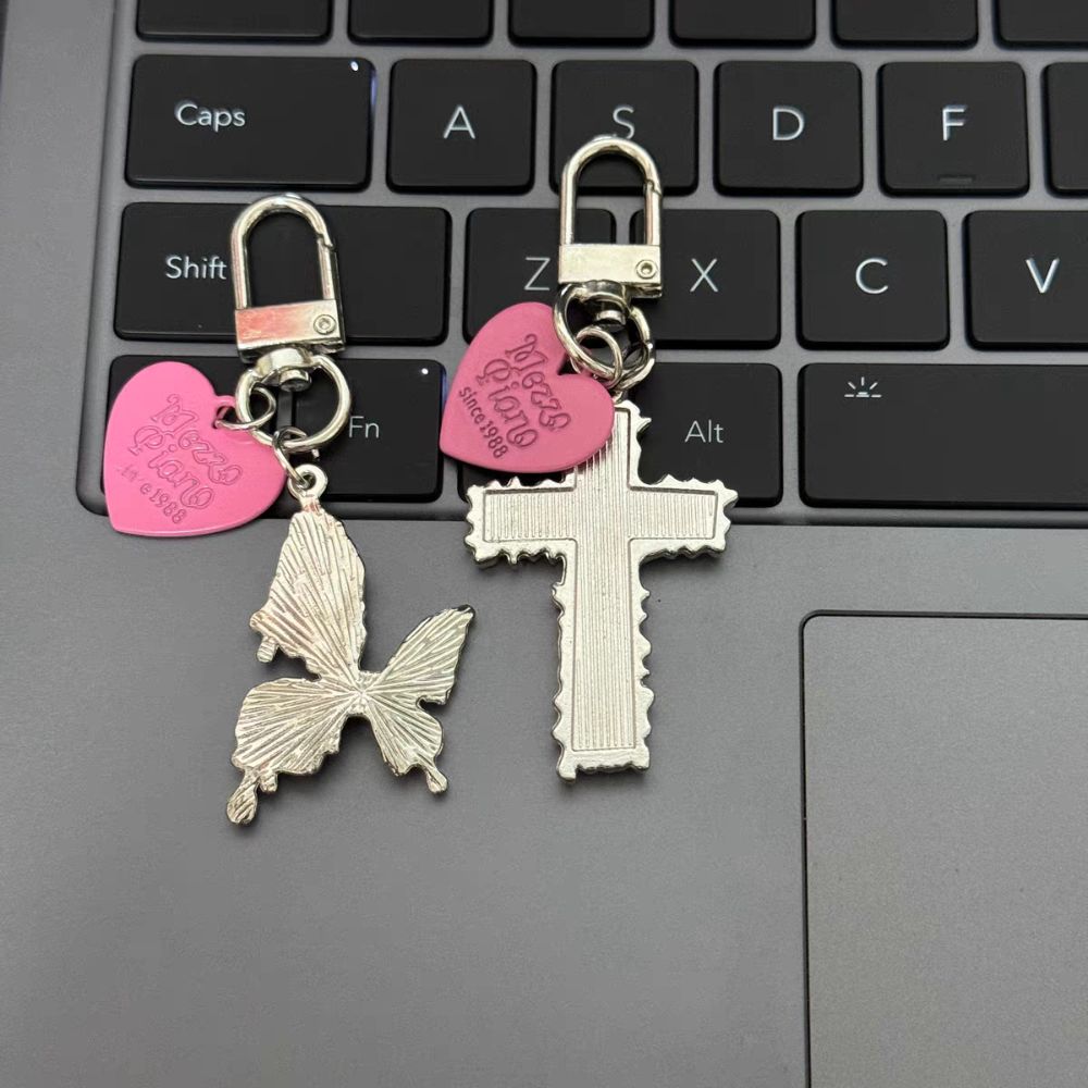 Irregular Gothic Y2K Lava Thorn Keyring Heart Cross Love Keychain  Couple Gift