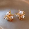 French Retro Pearl Flower Stud Earrings - Stylish and Unique High-End Ear Jewelry