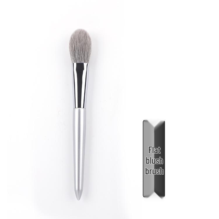 Moonlight Silver 12-Piece Makeup Brush Set: Super Soft Imitation Snow Fox Hair for Powder, Contour, and Eyeshadow.