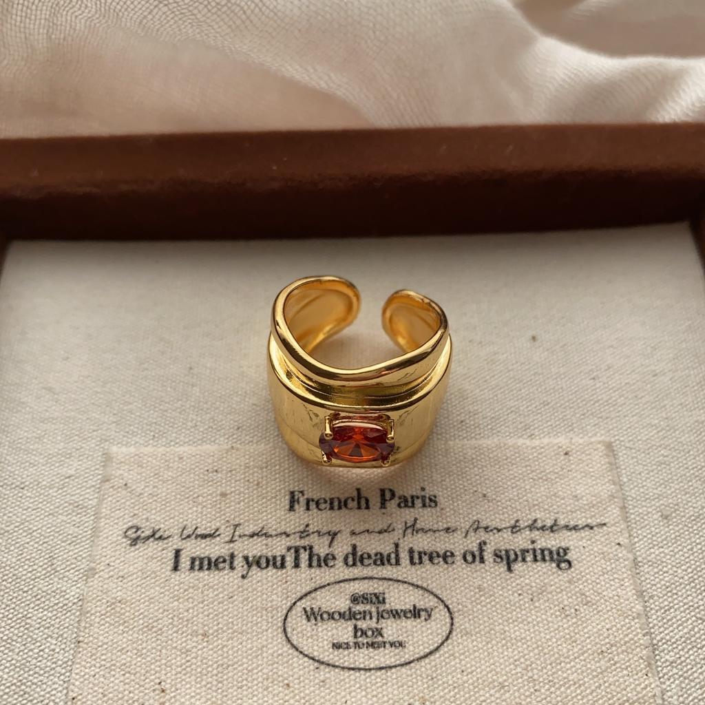 Princess Court Wind Yellow Gold Ring Niche Ring Dot Diamond Jewelry Premium Versatile Temperament Personality Ring