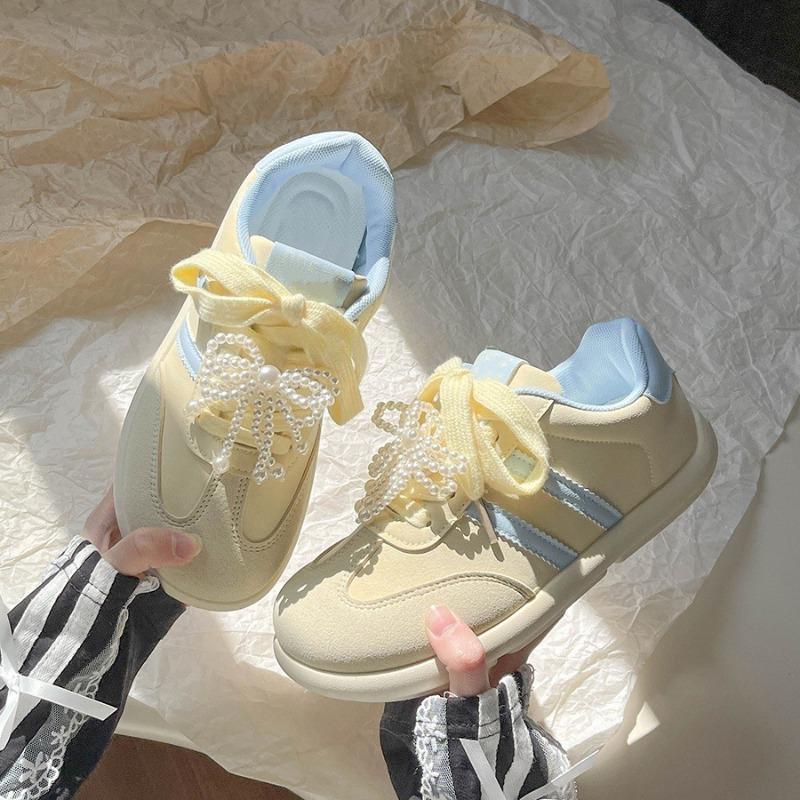 

New retro versatile color matching women s autumn fashion lightweight casual sports board shoes lace up 35