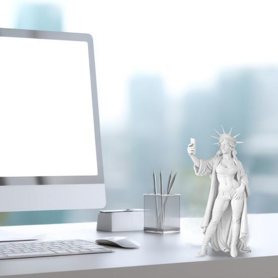 Sexy Statue of Liberty Modern Lady Liberty Selfie Sculpture 250th Anniversary Collectible Liberty Goddess Figurine for Living Room Table New York City