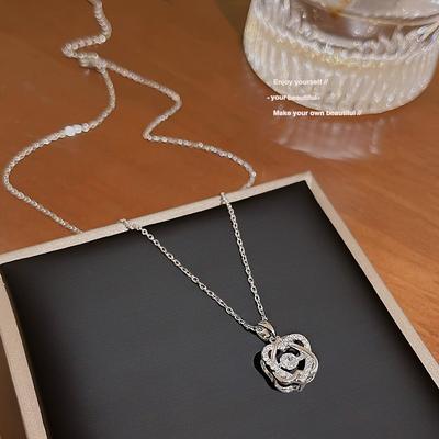 New Necklace Female Ins Clavicle Chain Does Not Fade Korean Version of Simple Online Celebrity Luxury Niche Valentine's Day Birthday Gift.