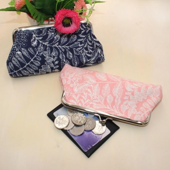 Coin Purse with Kiss-lock Closure