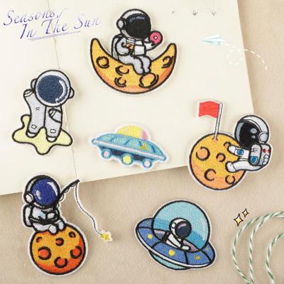 Embroidery Label Planet Cartoon Astronaut Patch Clothing Accessories Badge Embroidery Sticker Hand Account Self-adhesive Cloth Sticker