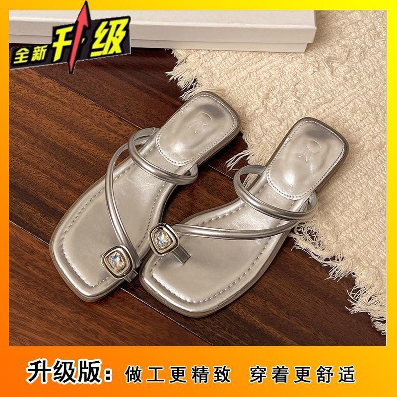 Flat-bottomed Beach Flip-flops Women's Summer Outer Wear 2025 New Low-heeled Foot Pinch Fashion Square Head Cover Toe Cool Slippers