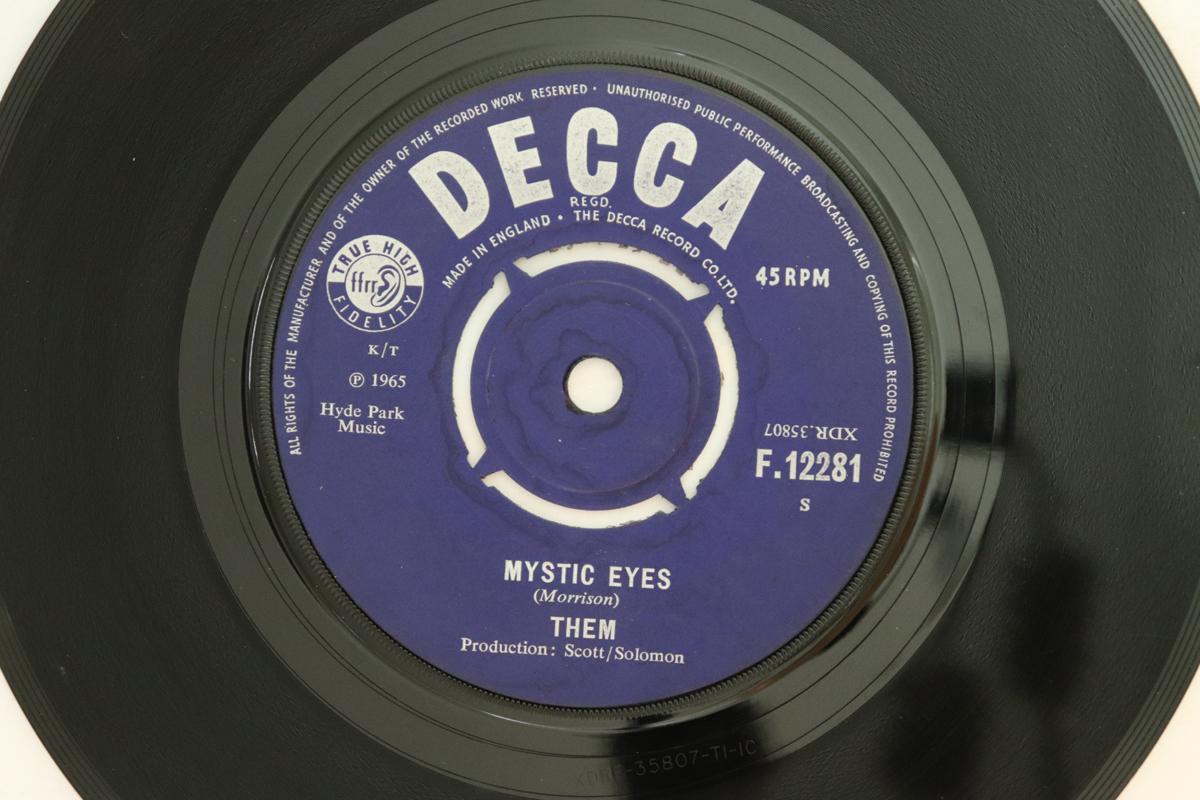 

7inch Record THEM (3) - Mystic Eyes F12281 Decca 1965 UK Rock Used