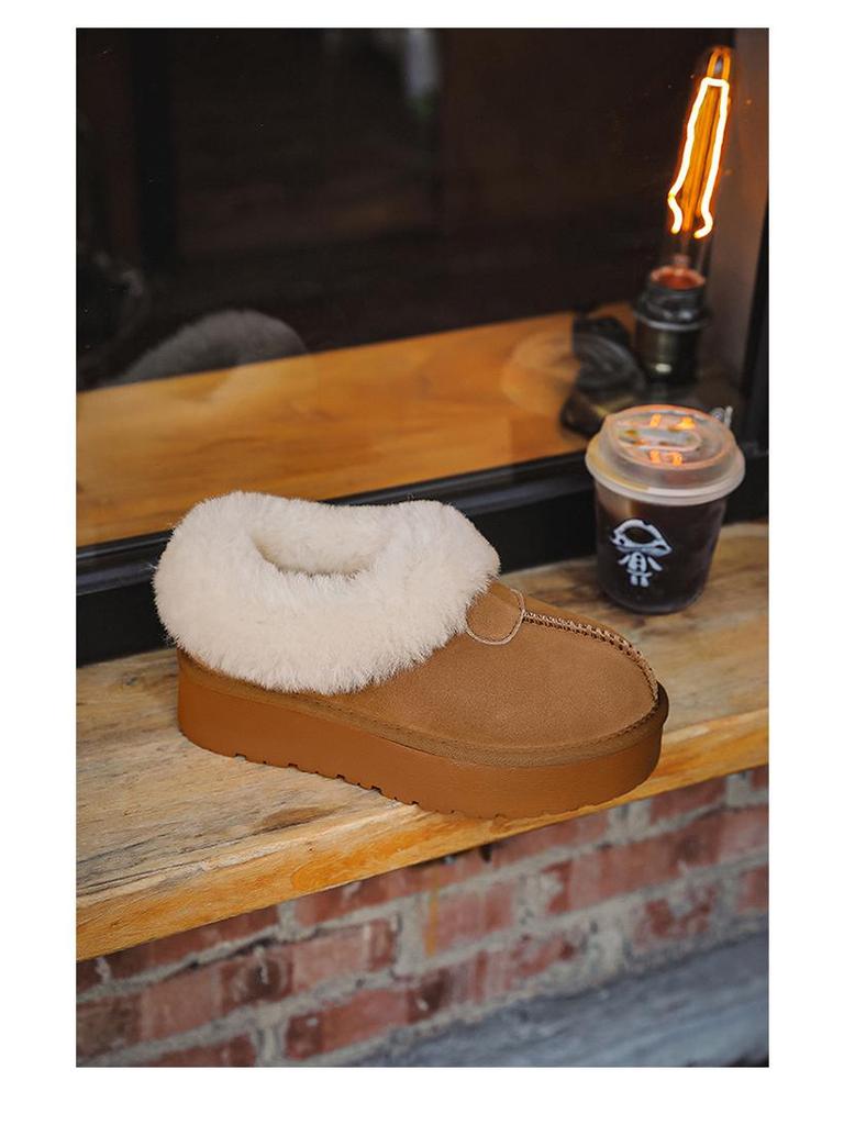 Women's Genuine Leather Thick-Soled Snow Boots, Non-Slip, Warm, with Plush Wool and Velvet Lining.