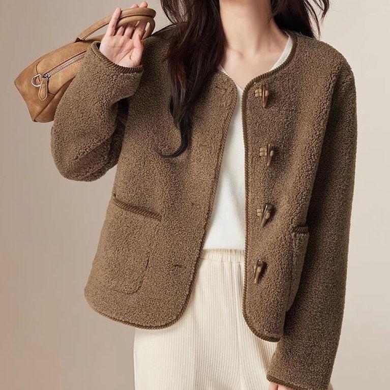 

Короткая куртка с ароматом для женщин Зимняя Новая модель от знаменитости Маленький французский плюшевый топ Высокое качество Прочная конструкция Практичное повседневное использование S