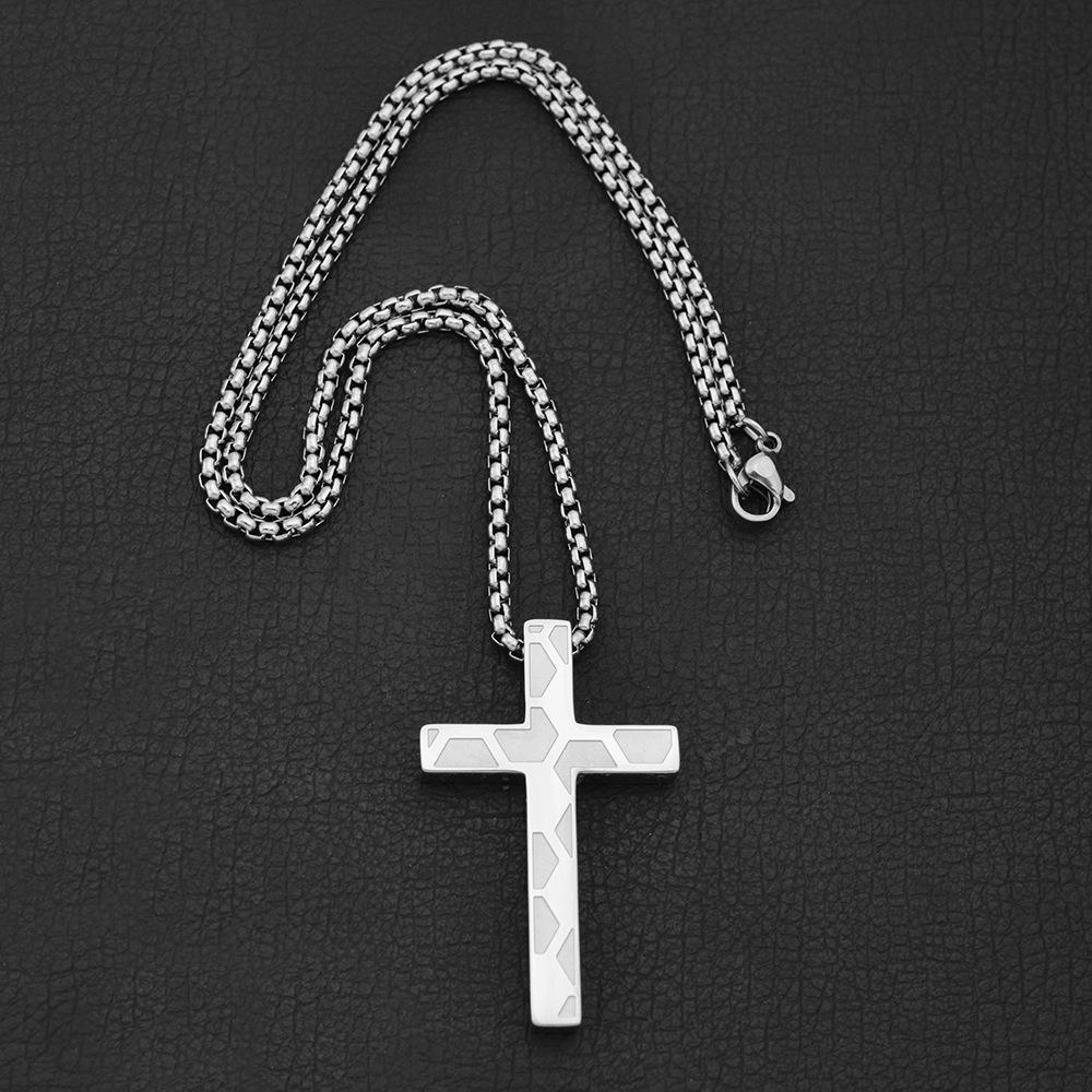 Geometric Cross Corrosion High-quality Necklace, the Same for Men and Women, Vacuum Plating Does Not Fade Design Sense