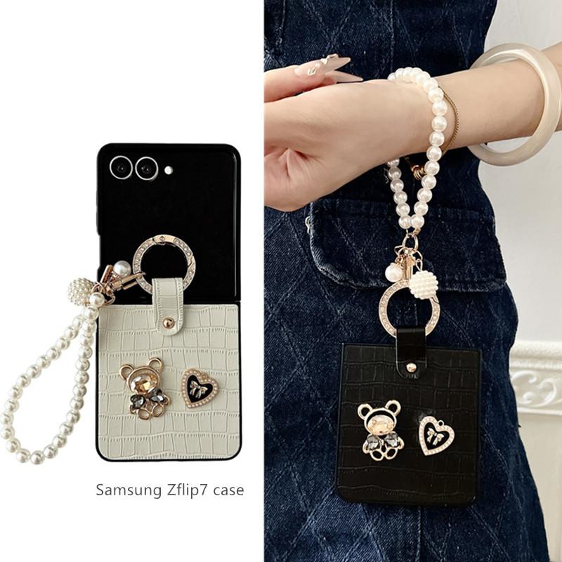 Crocodile Pattern PU Leather Phone Case for Samsung Z Flip7/6 3/4/5 Bear Bracelet Hand Carry Ring All-Inclusive Protective Cover