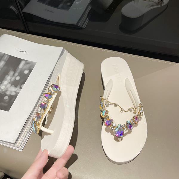 Fashion Shoes Woman 2025 House Slippers Platform Shale Female Beach Heeled Mules Rubber Flip Flops Sabot Summer High Flat Hawaiian Soft