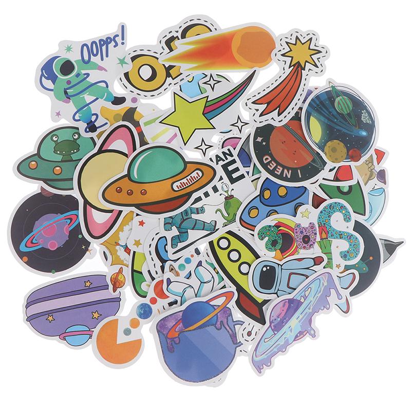 50 szt. Kreskówkowe naklejki z planetami kosmicznymi na laptopa, bagaż, gitarę, deskorolkę