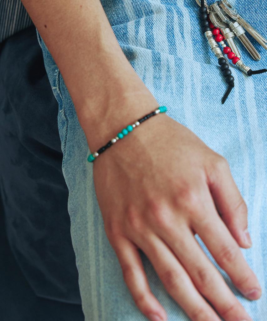 Knd Black & Green Turquoise Bead Bracelet