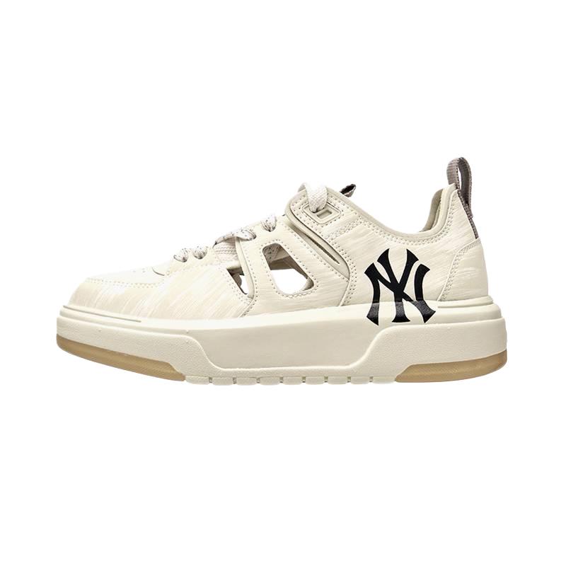 MLB New York Yankees Synthetic Leather Slip Resistant And Breathable Low top Casual Shoes Unisex Sandy Brown 3ASDCL263-50SAS 42.5
