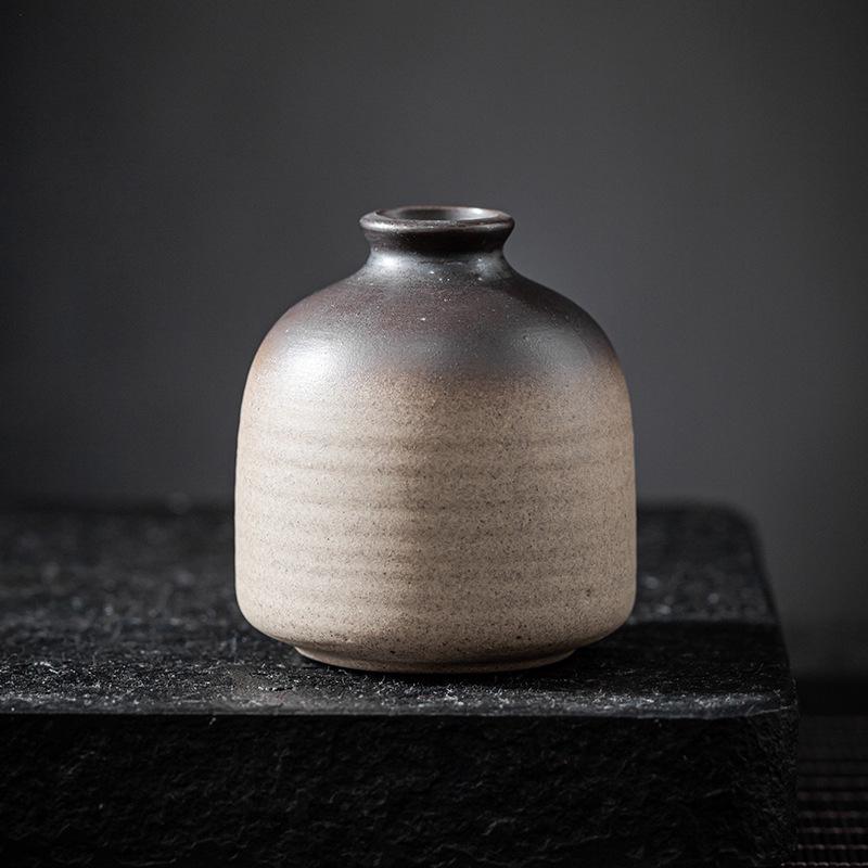 Retro Japanische Handgefertigte Minimalistische Keramik-Blumenvase - Kleines Hydroponisches Teegeschirr-Ornament