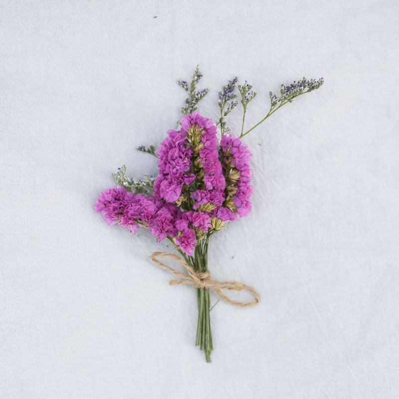 Handcrafted Mini Natural Dried Flower Bouquet 1Pcs Groomsmen Buttonholes for Wedding Bridesmaid Corsage Rustic Decor