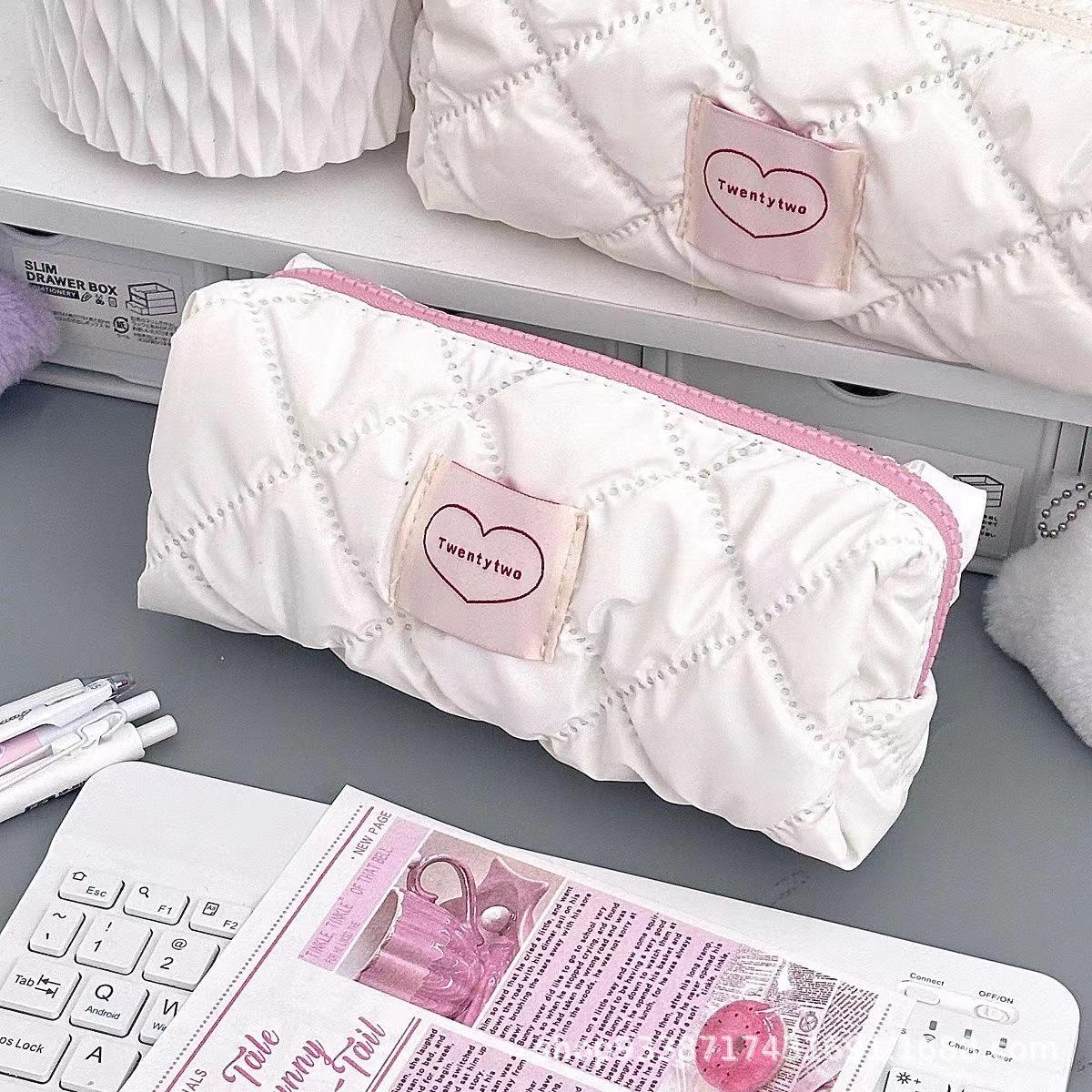 

Korean-Style Heart Milk Foam Pencil Case, Large Capacity Girly Stationery & Makeup Bag