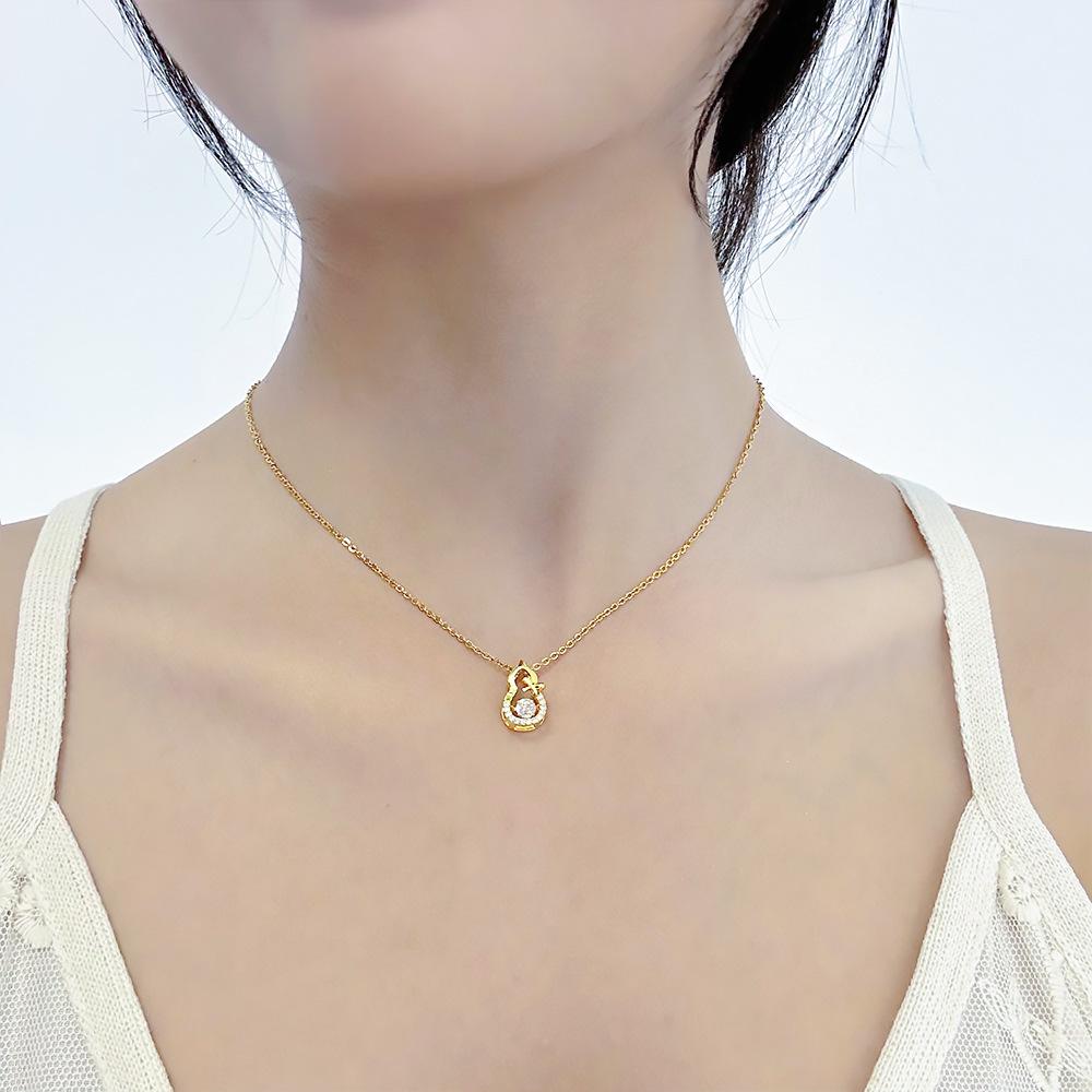 Titanium Steel Necklace Female Lucky Gourd Clavicle Chain Beating Heart Ins Simple and Cold Talk About the Wind Smart Pendant Tide