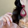 Zhong ***** retro red water drop earrings, stud earrings, Hong Kong style temperament exaggerated atmosphere French elegant earrings