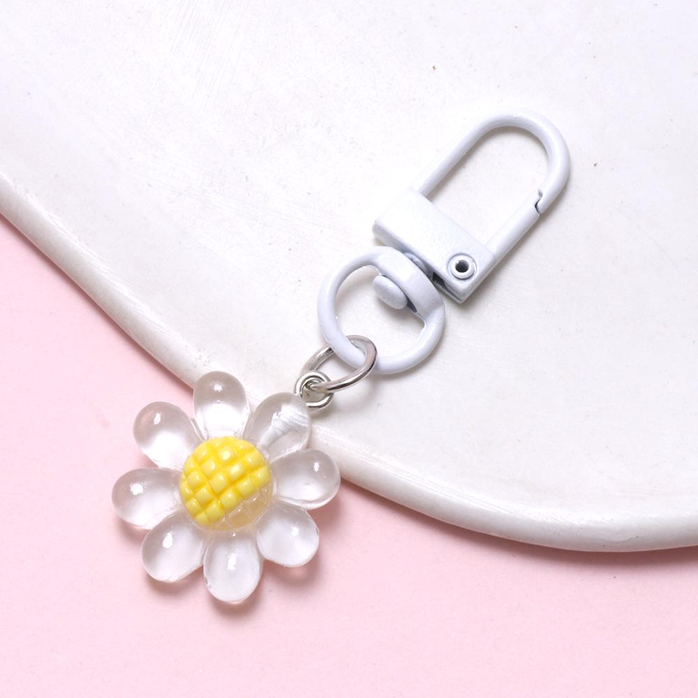 Mini Flower Keychain: Cute Resin Floral Charm Keyring, Ideal for Gifts and Bag Decoration