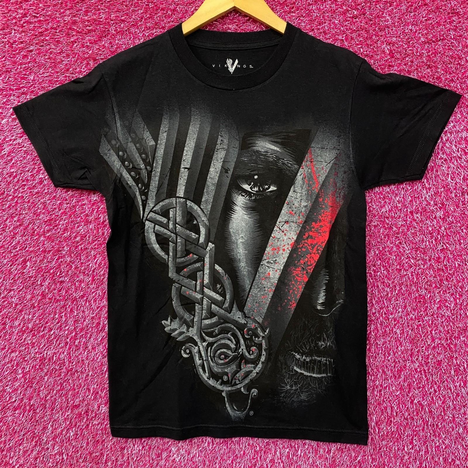 

Vikings TV Show Leader with Symbol Black T-Shirt Small M