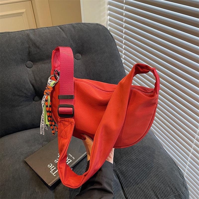 Casual small bag women's new large-capacity versatile dumpling bag summer versatile shoulder messenger bag