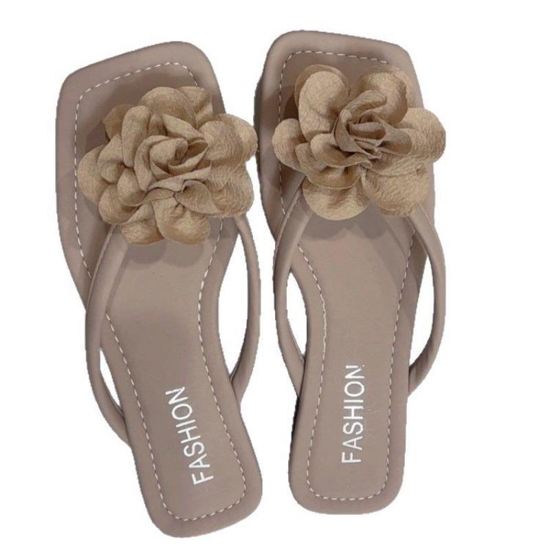 Summer wear retro flower slippers women's new with skirt flat bottom seaside beach sandals