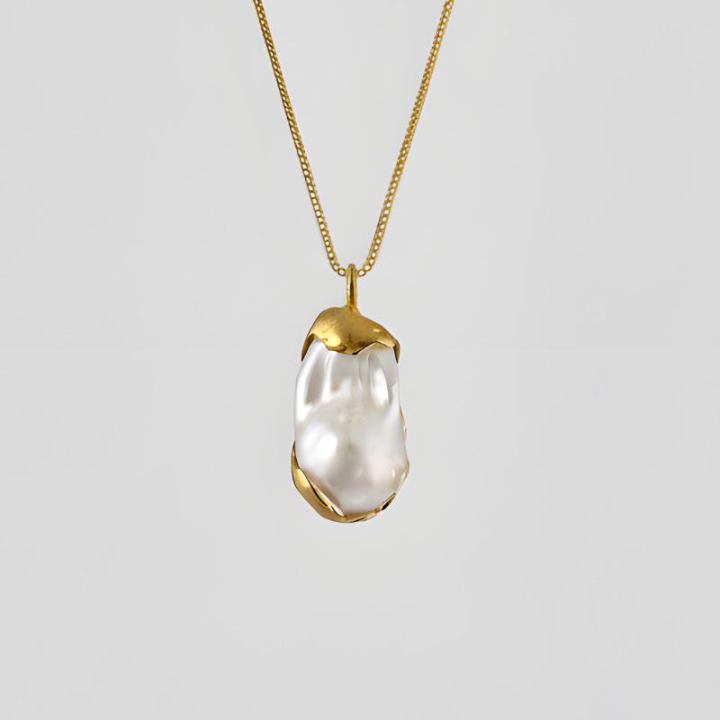 Vintage Special-Shaped Pendant Necklace Natural Baroque Pearl High-End Style Neck Jewelry Women