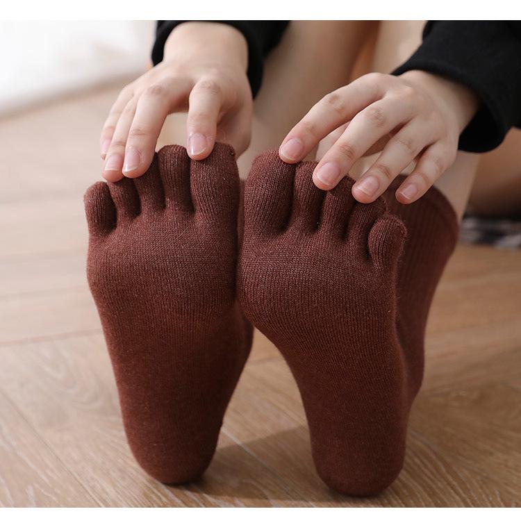 Women's Cashmere Five-Toe Socks - Thick, Warm, and Sweat-Absorbent for Autumn and Winter