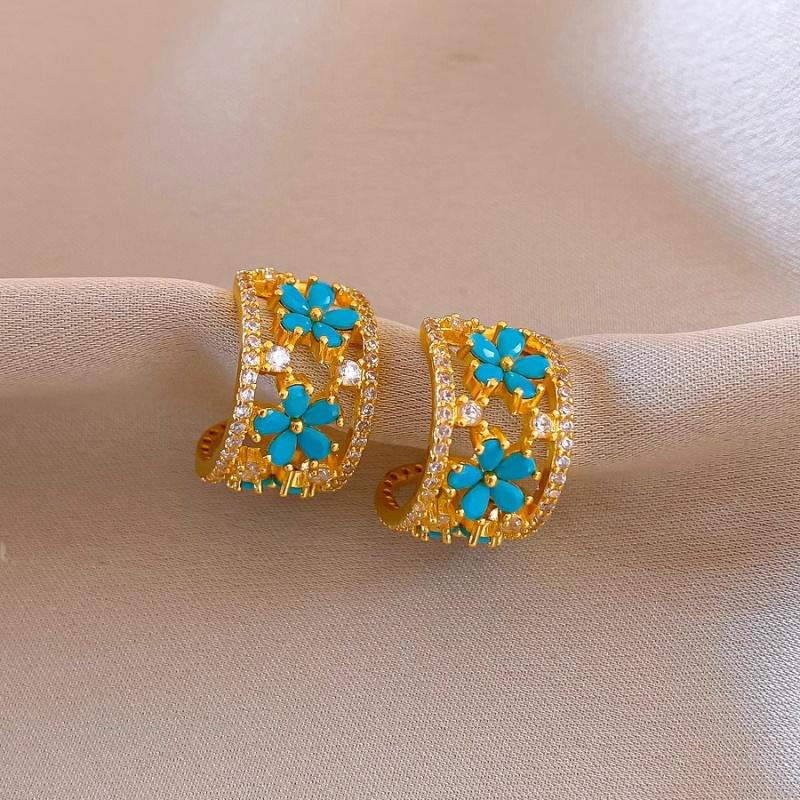 Französisch neues Design Mode Zirkon 14K vergoldet blaue Zirkonblumen C-förmige Ohrringe elegante Damen Alltagsarbeitsaccessoires