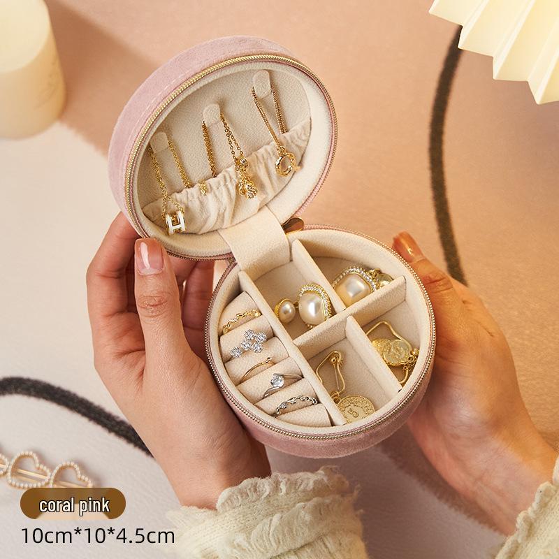 In Stock: Portable Velvet Round Jewelry Storage Box for Necklaces and Earrings