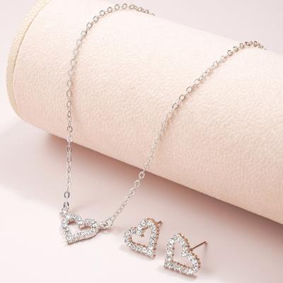 Parures et bijoux – Parures de bijoux